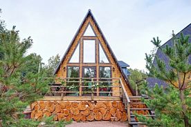 Коттедж с красивым видом из окна, Гостевой дом Рай в шалаше, Светлое