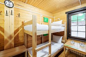 Кровать в общем номере, База отдыха Коттеджи на горе, Губаха