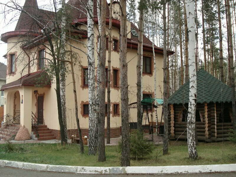 Коттедж "Фамильный замок"