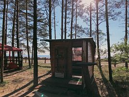 Двухместный Домик Пляжный с красивым видом из окна двуспальная кровать, База активного отдыха Серф-станция Wind Hunters Station , Сосновый Бор