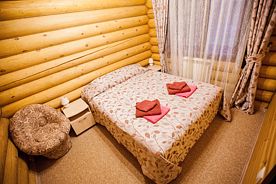 Семейный коттедж, База отдыха Кизиловая, село Новоабзаково