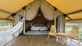 Полулюкс с балконом и с красивым видом из окна, Глэмпинг Caspian Camp, село Аймаумахи