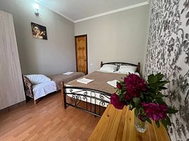 Трёхместный стандарт, Гостевой дом АкваМария, Вардане