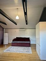 Коттедж c 1 комнатой с красивым видом из окна, Кемпинг База Отдыха Персиковый Остров, Чиркей