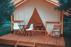 Двухместный номер Standard с красивым видом из окна двуспальная кровать, Кемпинг LAMA PARK, Багратионовский район