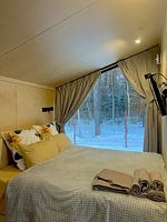 Двухместная Хижина Домик №3 двуспальная кровать, Глэмпинг на Озерах, Богородский район