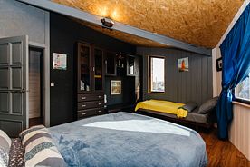 Дом 5-местный с кораблем, Коттедж Yousinn (Дом с Кораблем), Тогучинский