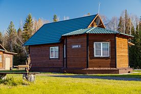 Коттедж с 2 комнатами с красивым видом из окна, База отдыха Загляденье, Емельяновский район