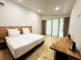 Коттедж с балконом и с красивым видом из окна, Глэмпинг Garuda Glamping Abkhazia, Сухум