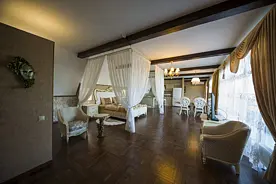 Номер VIP для новобрачных Номера: 16, Дома в аренду Остров, Шумейка