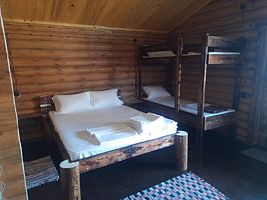 Четырёхместный коттедж с балконом, База отдыха Постоялый двор Подкова, Голубицкая