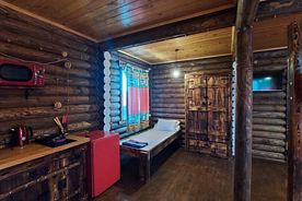 Пятиместный коттедж, База отдыха Постоялый двор Подкова, Голубицкая