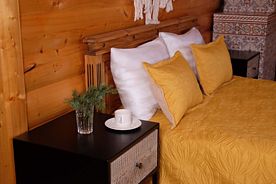 Коттедж Каштан с 2 спальни с видом на парк, Комплекс отдыха Семь озер, район Семиозерье