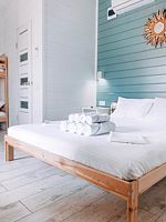 Семейный коттедж, База отдыха Белый берег, Оленевка