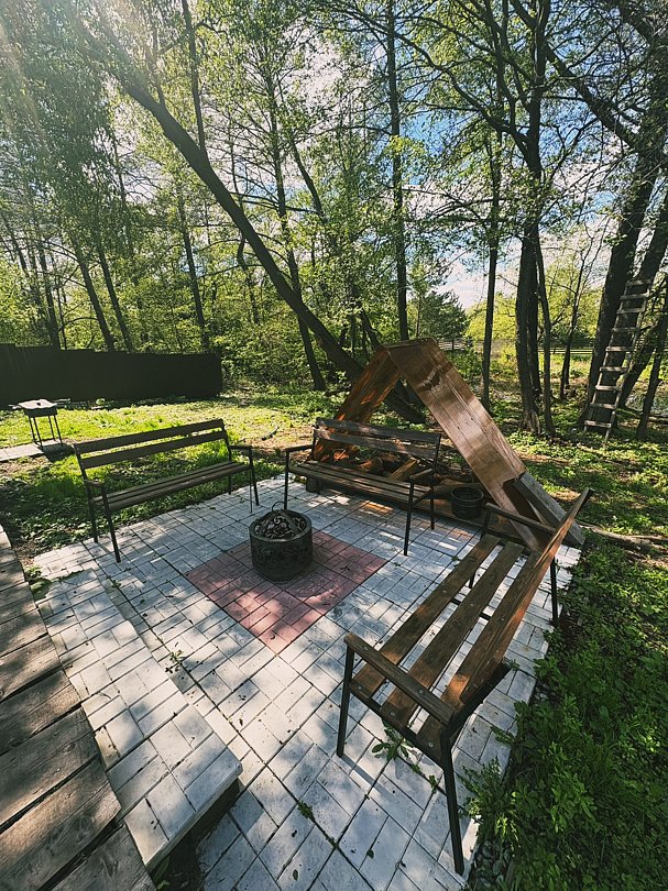 Домик 2-местный 1-комнатный (№1, с беседкой)