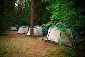 Тент с красивым видом из окна, База отдыха и туризма Семейный клуб Робинзонада, Валдайский