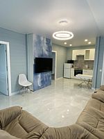 Семейный коттедж Classic с балконом и с красивым видом из окна, Дома в аренду Зольное Вилладж, Зольное