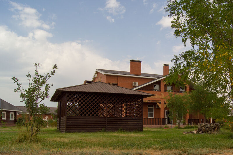 База отдыха Высокий берег, Астраханская область, поселок Волжский Енотаевский район поселок Промысловый