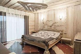 Номер Superior с балконом и с красивым видом из окна, Агроусадьба Медвежья завала, Барановичский район