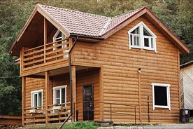 Пятиместный коттедж с 2 комнатами с балконом и с красивым видом из окна, База отдыха Дивное, Лахденпохский район