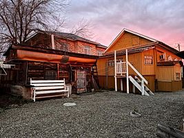 г. Саратов, улица Калинина, 21, село Золотое, Гостевые дома Дом в Золотом, Золотое