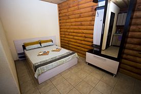 Бунгало 2-местный 1-этажный, База отдыха Променад, Кирилловка