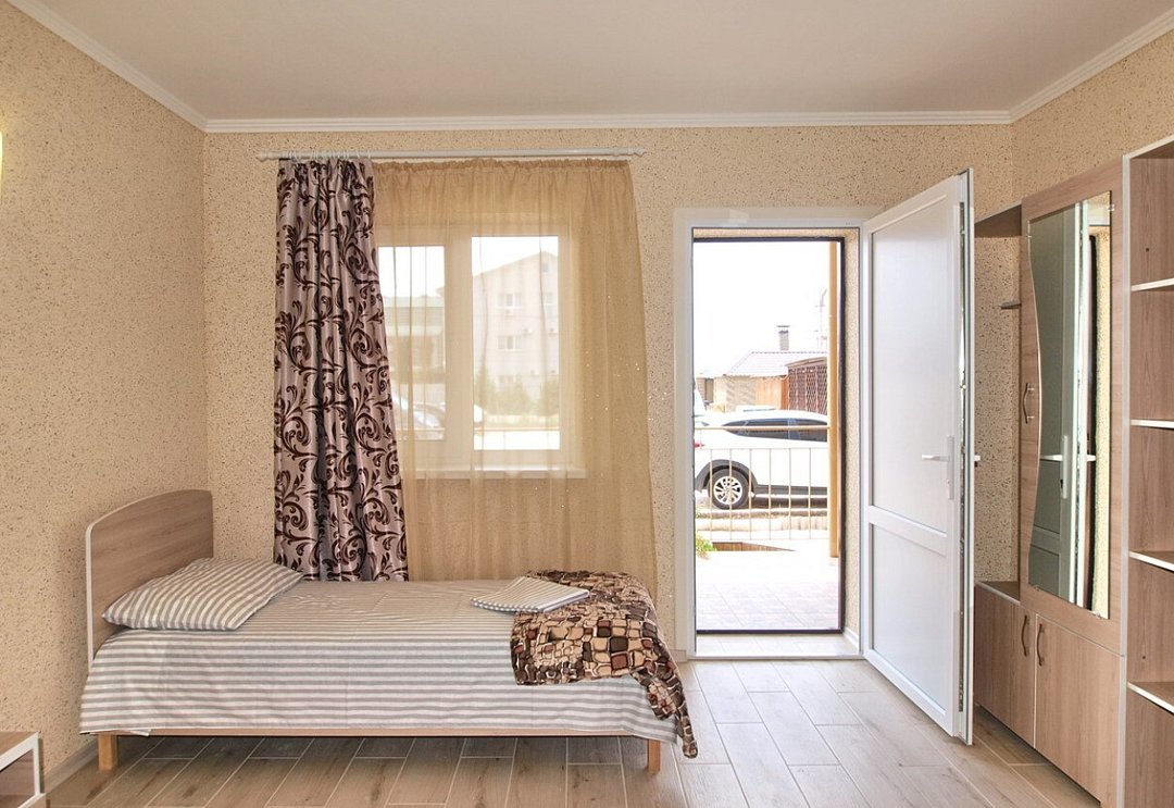 Люкс 3-местный 1-комнатный (с кухней и отоплением)