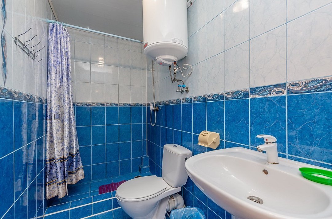 Номер 6-местный 2-комнатный (с кухней и балконом, 3 этаж)