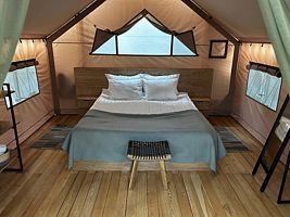 Двухместный номер Standard с красивым видом из окна двуспальная кровать, Зооглемпинг в Тульской области, Ефремов