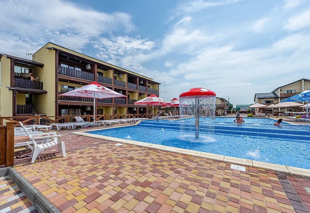 «Гармония» база отдыха | Гармония (Кирилловка), Запорожская область