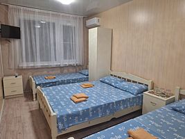 Четырехместный комфорт, База отдыха У моря, Лермонтово