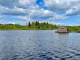 Мини-дом на воде с сауной, База отдыха Chuchemlya eco village, деревня Чучемля