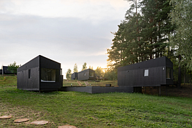 Двухместный коттедж с красивым видом из окна двуспальная кровать, Глэмпинг Nomad Houses, Браслав