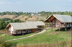 Четырёхместный номер Standard с балконом и с красивым видом из окна, Глэмпинг Сплав стихий, Новосиль