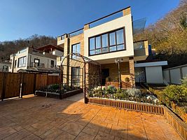 Коттедж с балконом и с красивым видом из окна, База отдыха Туристический Комплекс "Клуб 7", Сочи