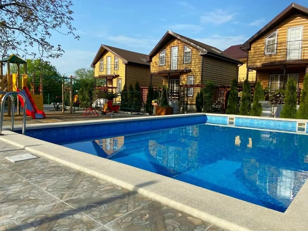 База отдыха Остров Атланта, Новомихайловский, Краснодарский край
