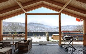 Шестиместное шале с видом на горы, Кемпинг Волшебное место, станица Даховская