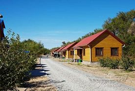 Гостевой дом Коттедж Номера домов: 1, 2, 3, 4, 5, 6, 7, 8, 9, 10, Рыболовная база Причал рыбака, Харабалинский район