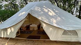 Шатер Company с красивым видом из окна, Глэмпинг Медовые холмы, Кисловодск