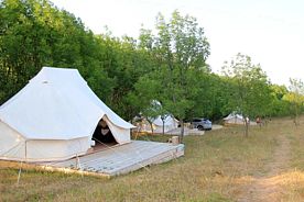 Шатер Фэмили с красивым видом из окна, Глэмпинг Медовые холмы, Кисловодск