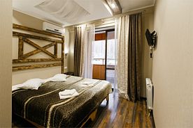 Стандарт. Центральный корпус, вид на бассейн, Загородный клуб Донской Лес, Задонск