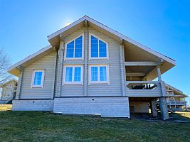 Четырёхместный коттедж с 2 комнатами с красивым видом из окна, База отдыха Удачное место на Волге, Ржев