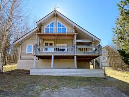 Шестиместный коттедж с красивым видом из окна, База отдыха Удачное место на Волге, Ржев