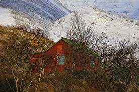 Коттедж Comfort с красивым видом из окна, Туристическая база Магтур, Ольский район