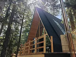 Дом Соло 1 с банным чаном на террасе с видом на реку, Дома в аренду У друзей, Теберда