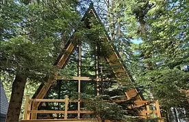 Дом в лесу Соло 7 с балконом, Дома в аренду У друзей, Теберда