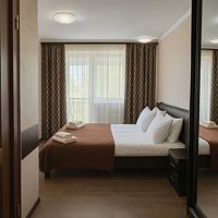 Двухместный номер Comfort с балконом двуспальная кровать, Гостевой дом Милана, Ярославль