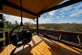 Коттедж с балконом и с красивым видом из окна, Дома в аренду Вудхаус, поселок Истра