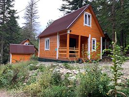 Верхний дом, База отдыха Мухоморье, Архыз