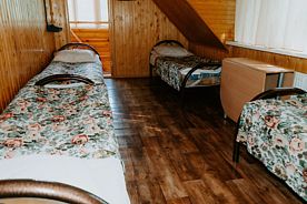 Четырёхместный номер Economy с красивым видом из окна, База отдыха Звездная Долина, Апшеронский район